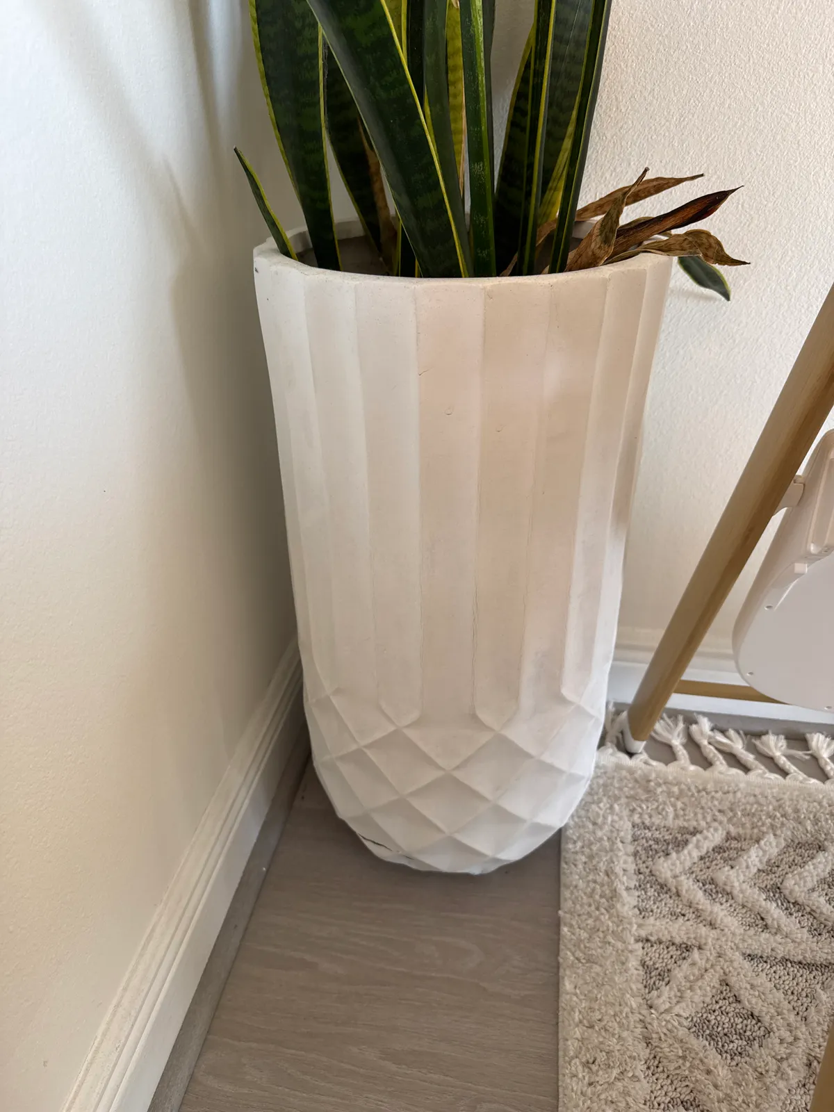 Vase - Cracked — photo 1 of 1